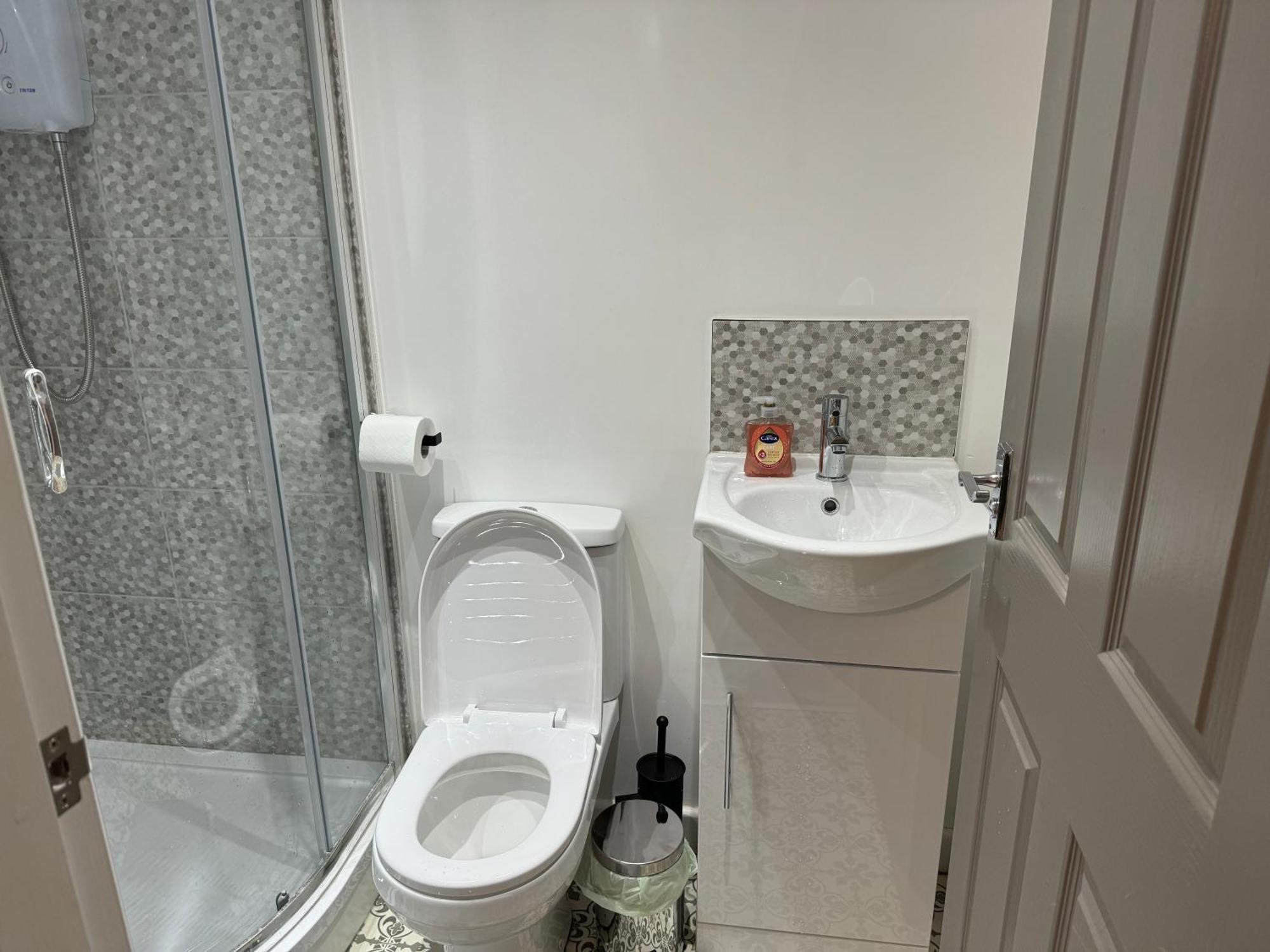 Comfy Studio Flat And Workspace Near Ashton-U-Lyne Station Стейлибридж Екстериор снимка